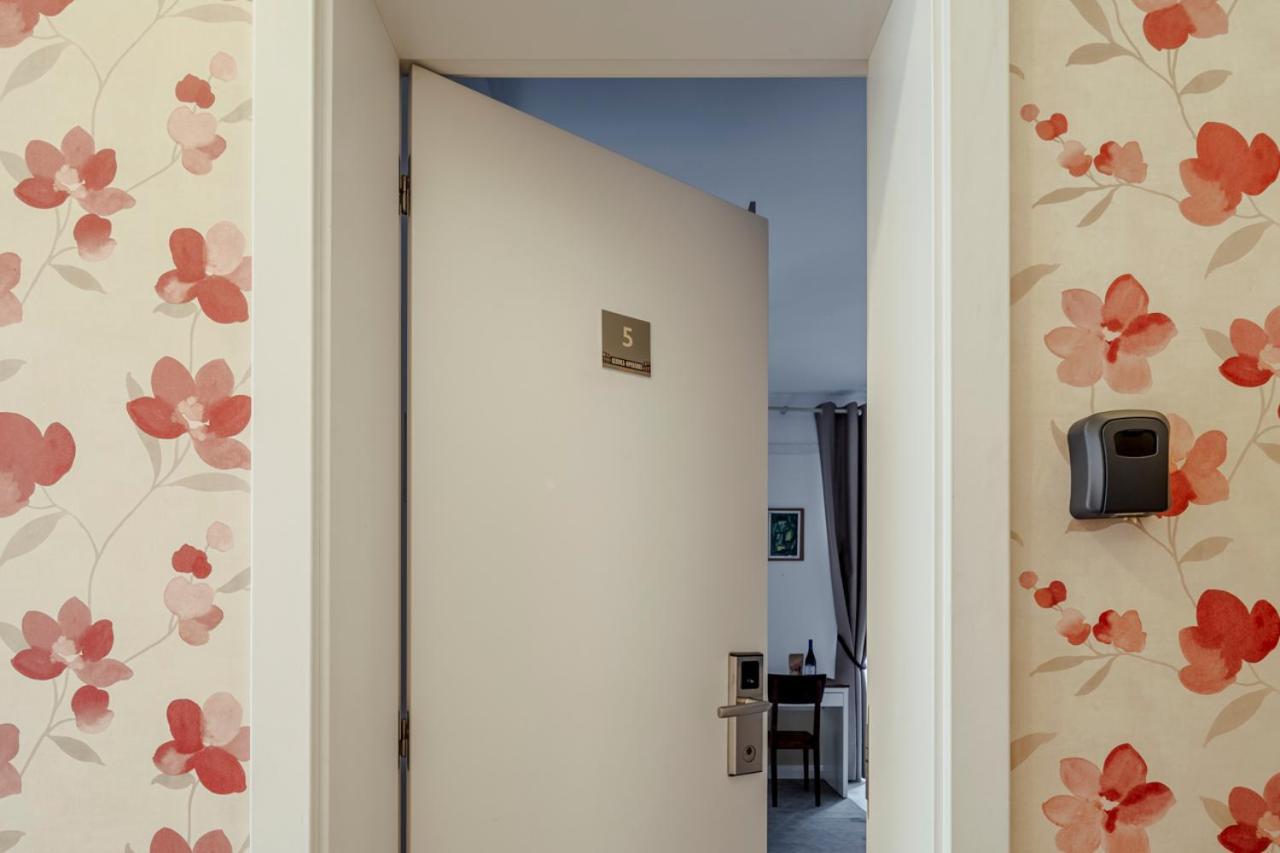Labor Alliance Residence By Lovelystay Lisbon Bagian luar foto